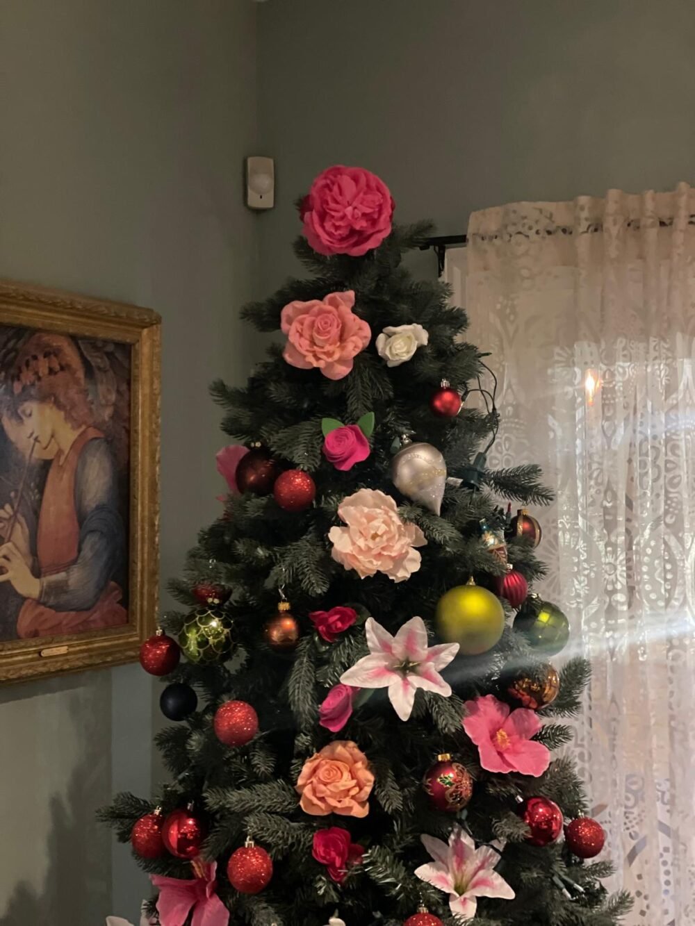 Floral Festivity Christmas Tree